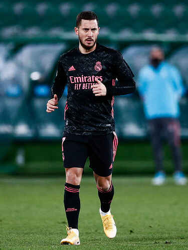 eden-hazard-of-real-madrid-follows-the-action-during-the-la-liga-picture-id1293809205